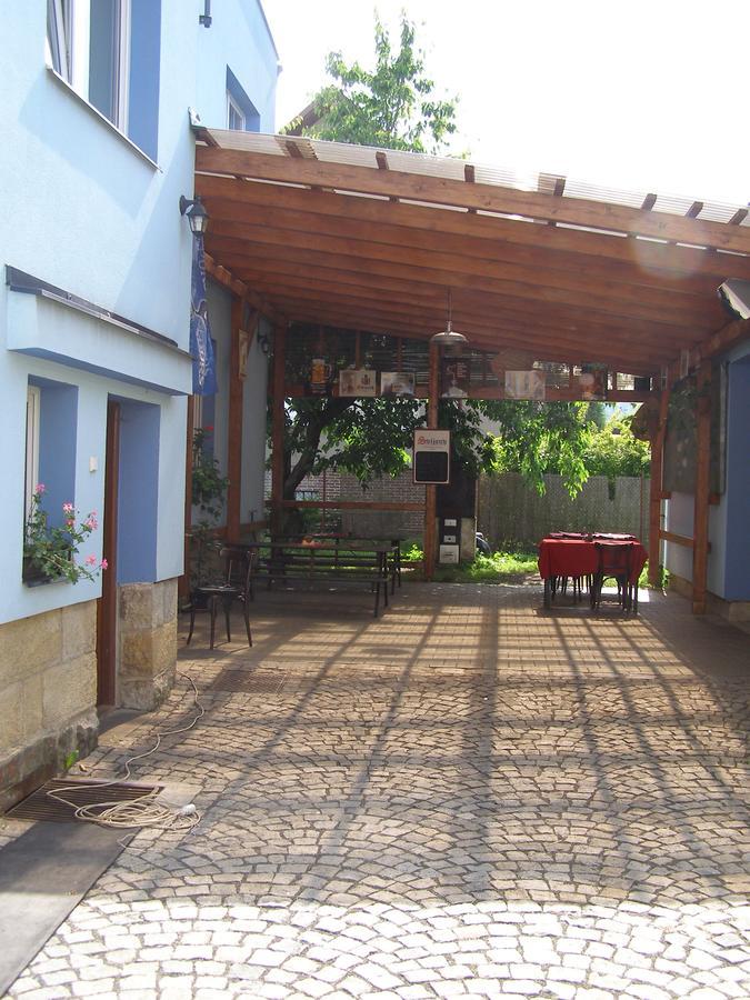 Klub U Namornika Dvůr Králové nad Labem Екстериор снимка