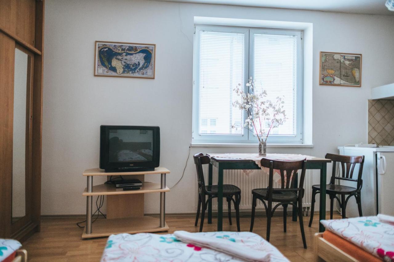 Klub U Namornika Dvůr Králové nad Labem Екстериор снимка